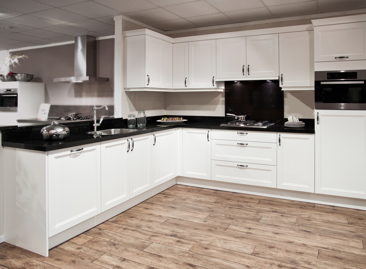 Witte keuken: gevoel van rust en ruimte. laat u inspireren! db ...