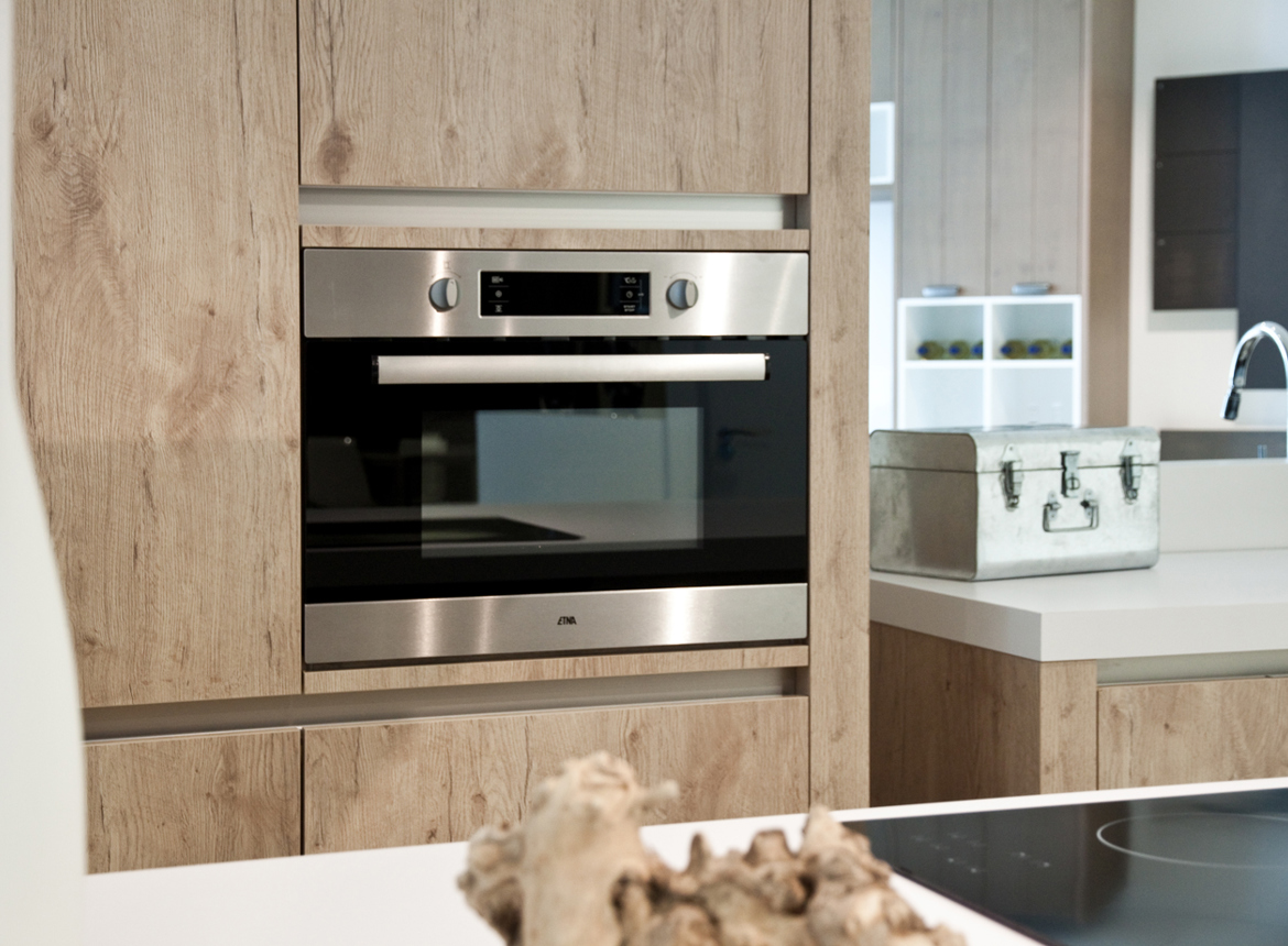 Keuken met kookeiland! compleet met apparatuur. db keukens