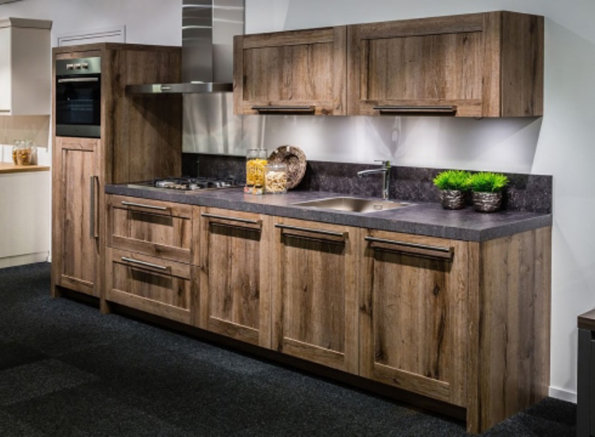 Moderne keuken. hout look! db keukens