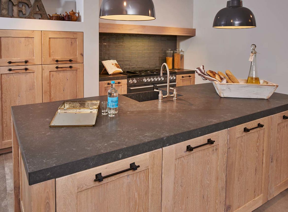 Houten keuken met spoeleiland db keukens