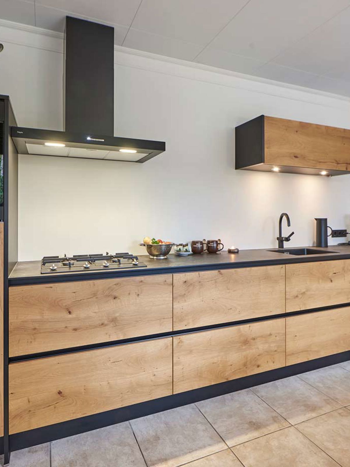 De keuken wordt nu echt een gezellige woonruimte Piet Verboven en Kitty van Overveld uit Hoogerheide