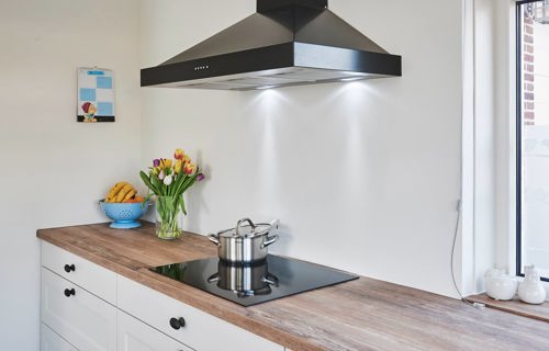 Landelijke keuken, afzuiger
