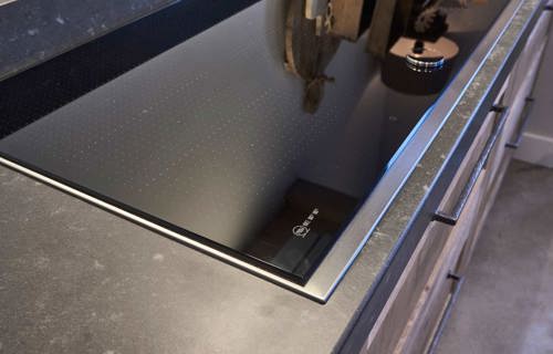 Massief houten keuken, NEFF inductiekookplaat