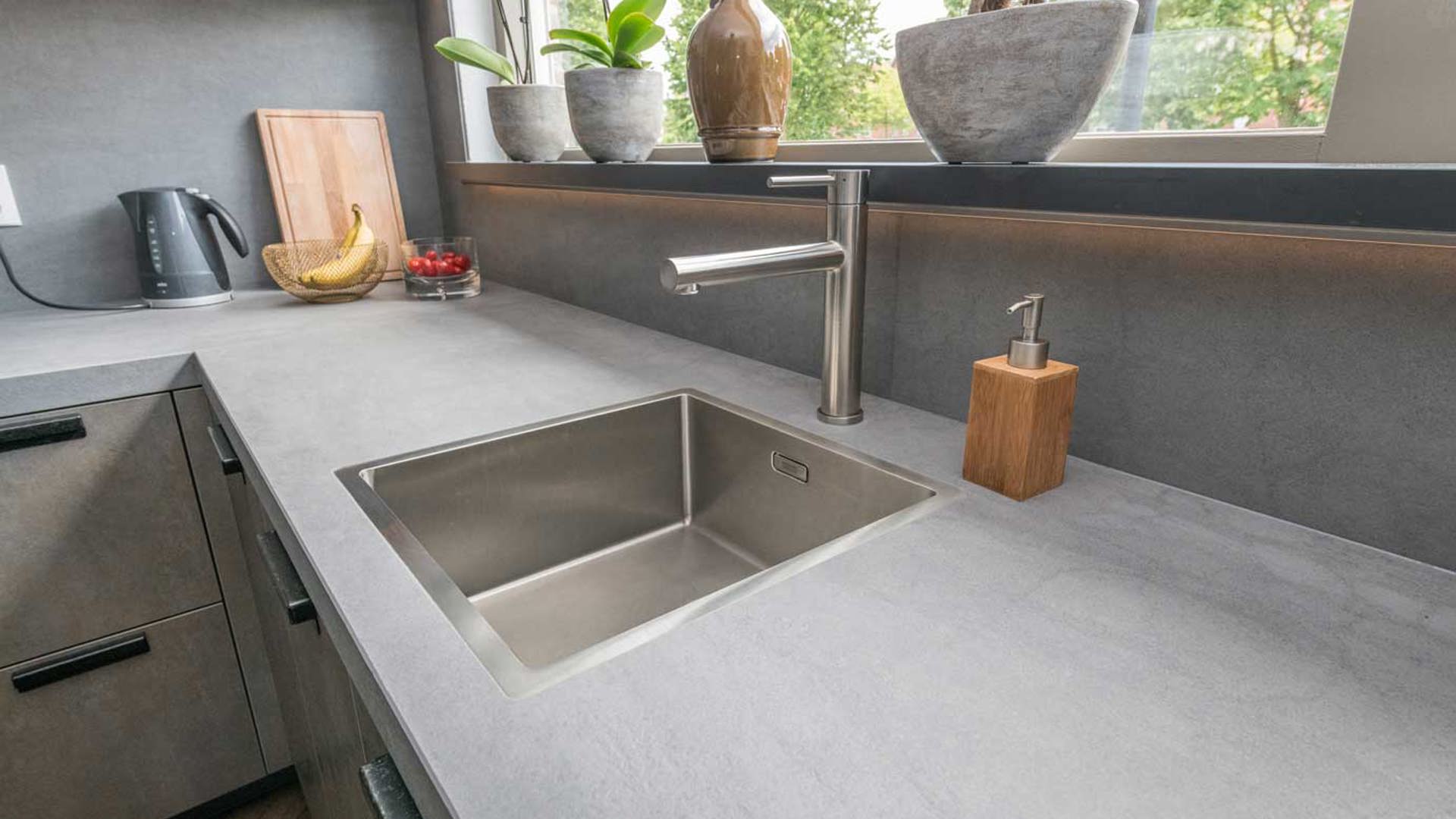 Betonnen keuken Middelharnis