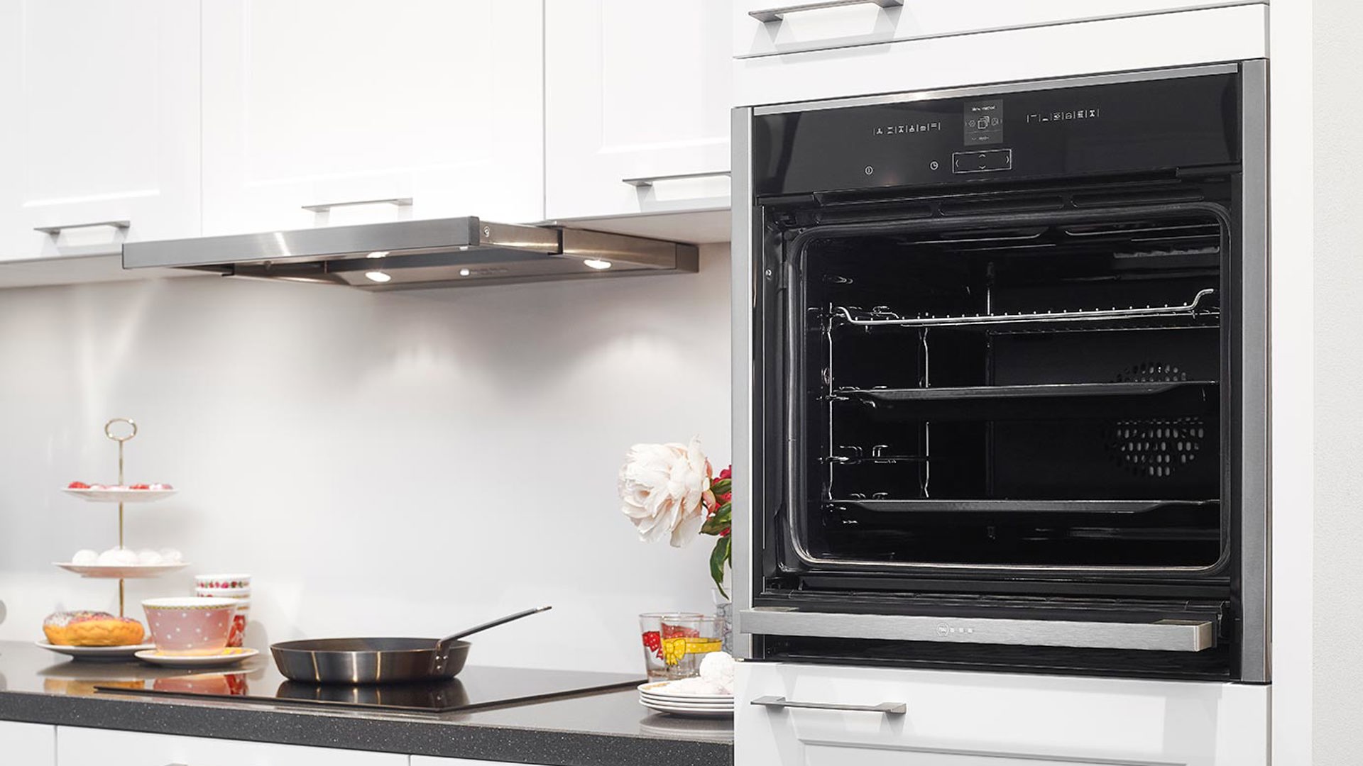 Rechte tijdloze keuken met NEFF oven
