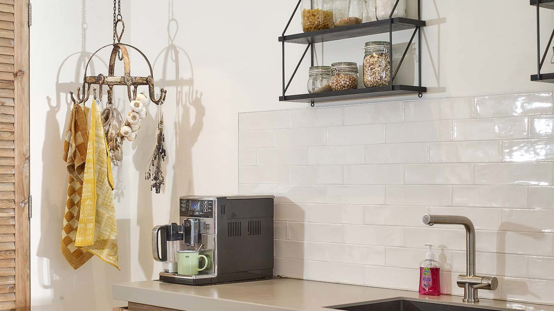 Houten moderne keuken Rotterdam, accessoires