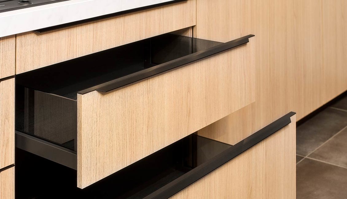 Parallelle houten keuken, laden