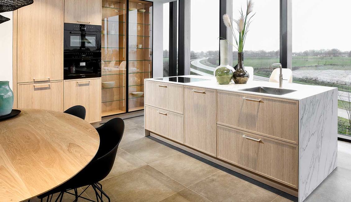 Luxe keuken met eiland