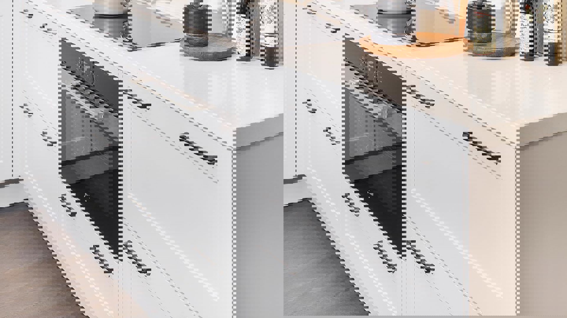 Witte Siematic keuken, oven en handgrepen
