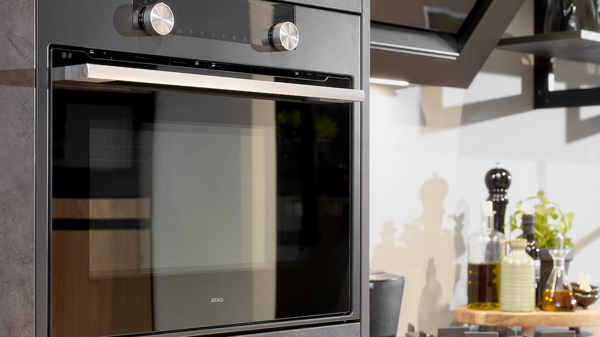 Moderne rechte keuken, oven