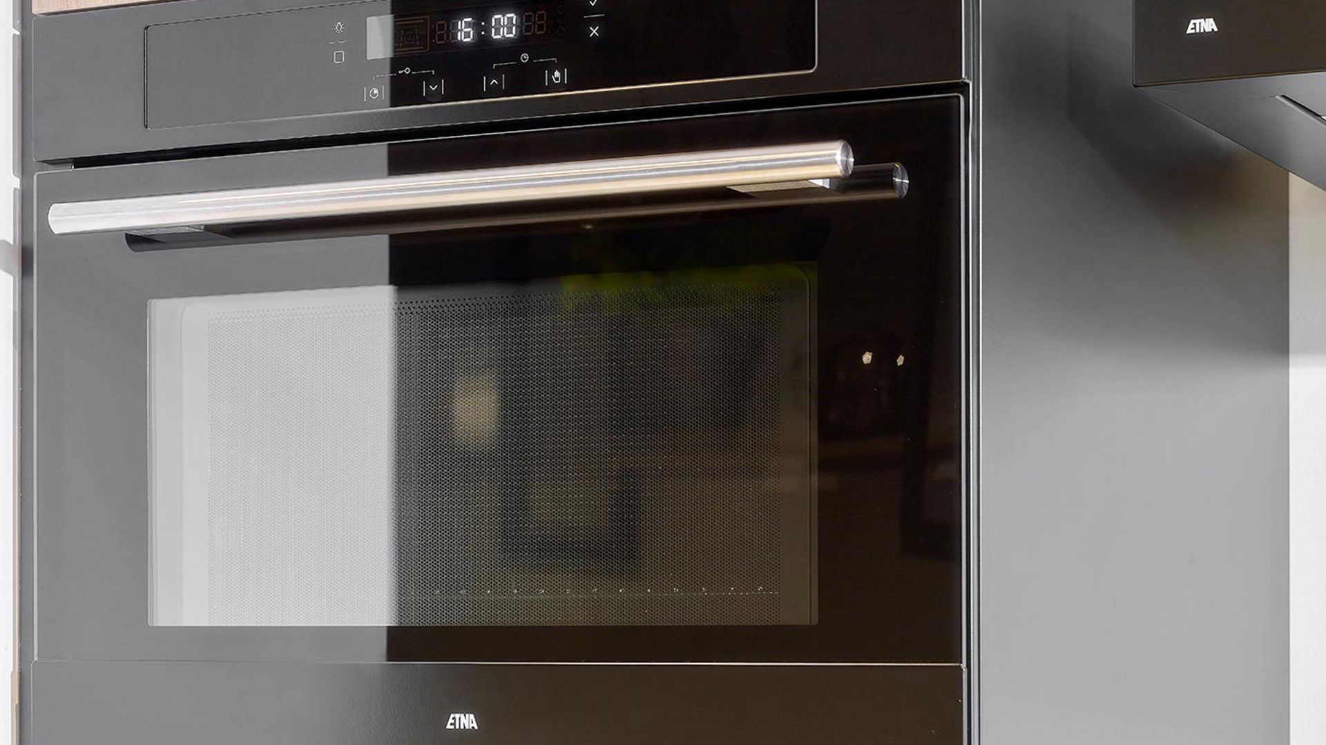 Goedkope houten keuken, oven