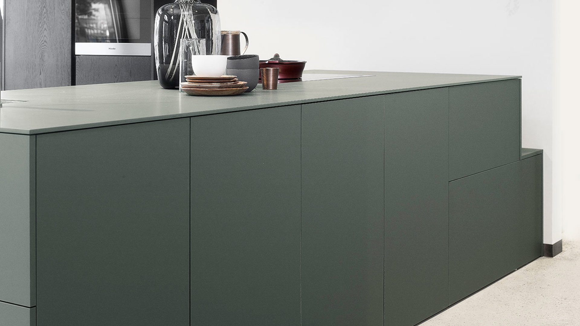Moderne groene keuken, front fenix 