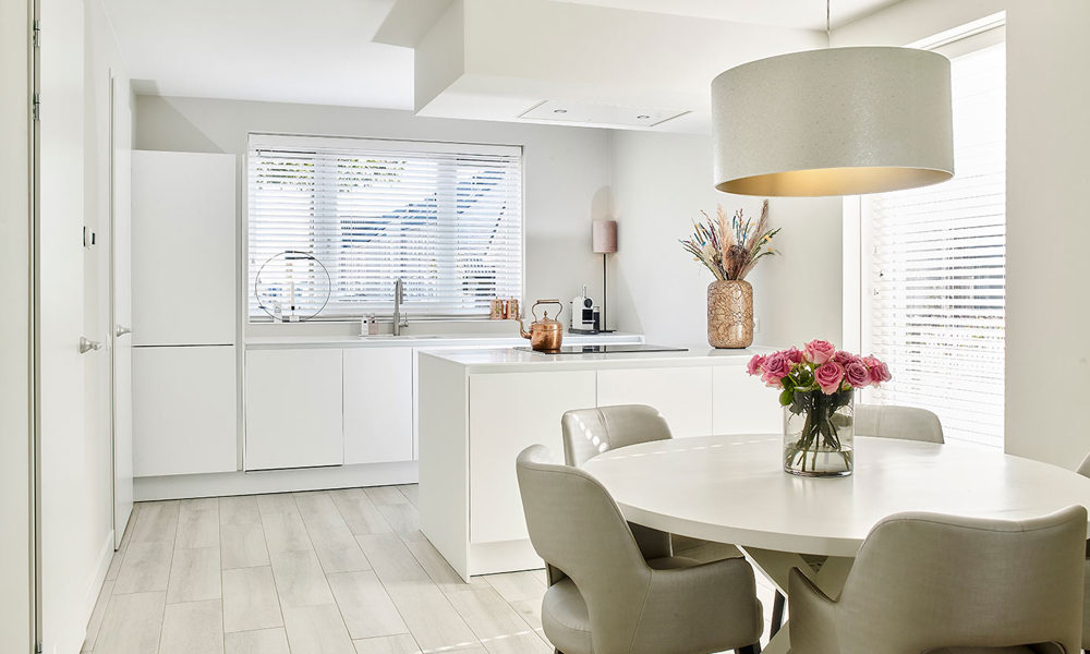 Witte moderne keuken Urk