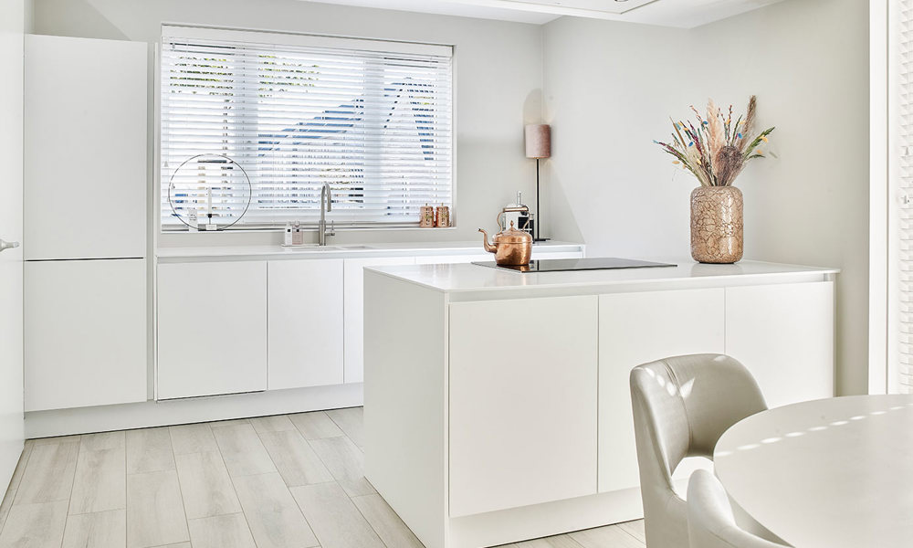 Greeploos witte keuken Urk