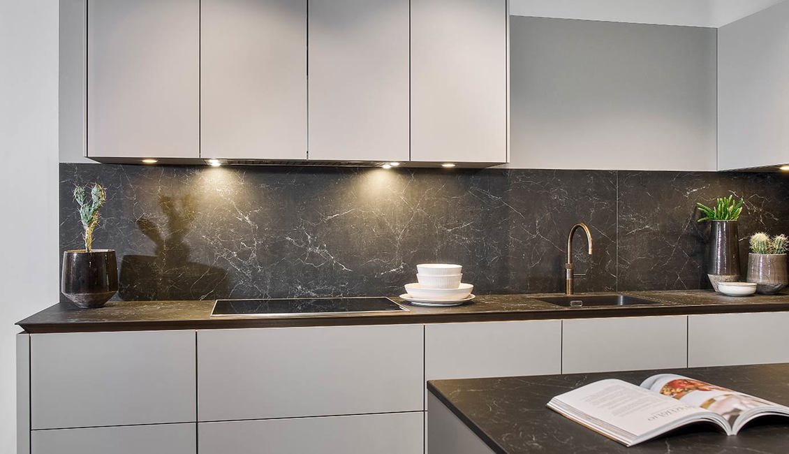 SieMatic SLX bovenkasten grijs met eiland