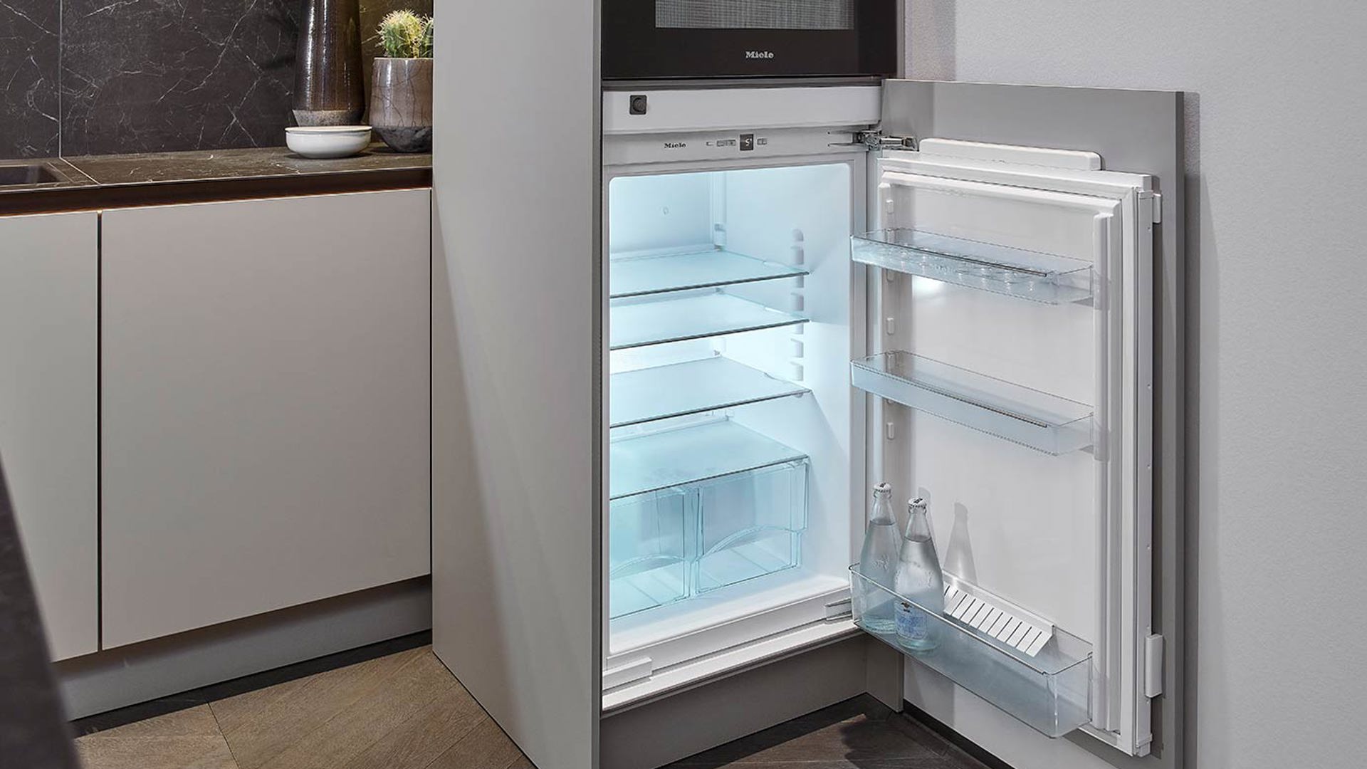 SieMatic SLX keuken met Miele inbouwkoelkast