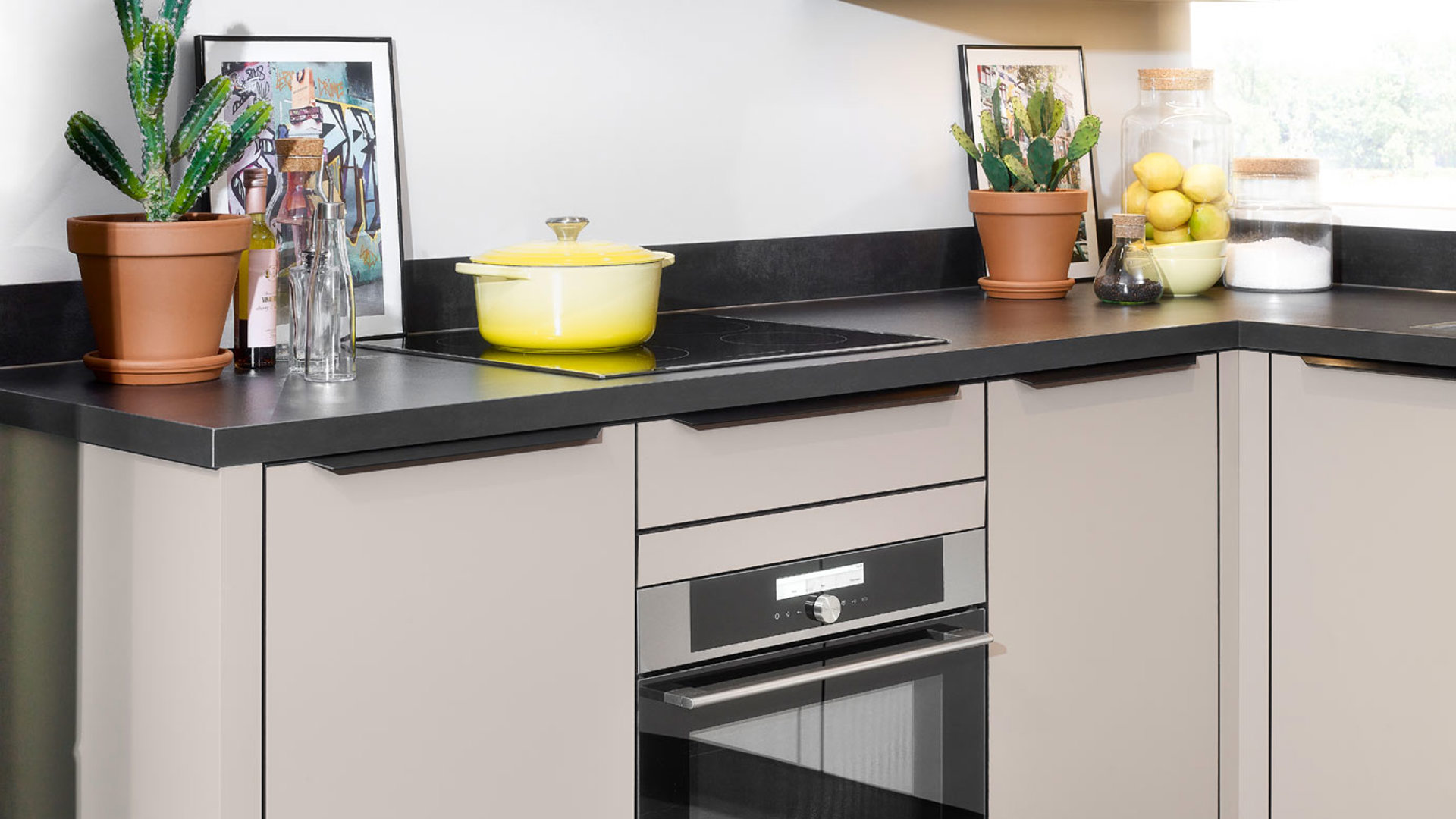 Duurzame hoekkeuken, energiezuinige apparatuur