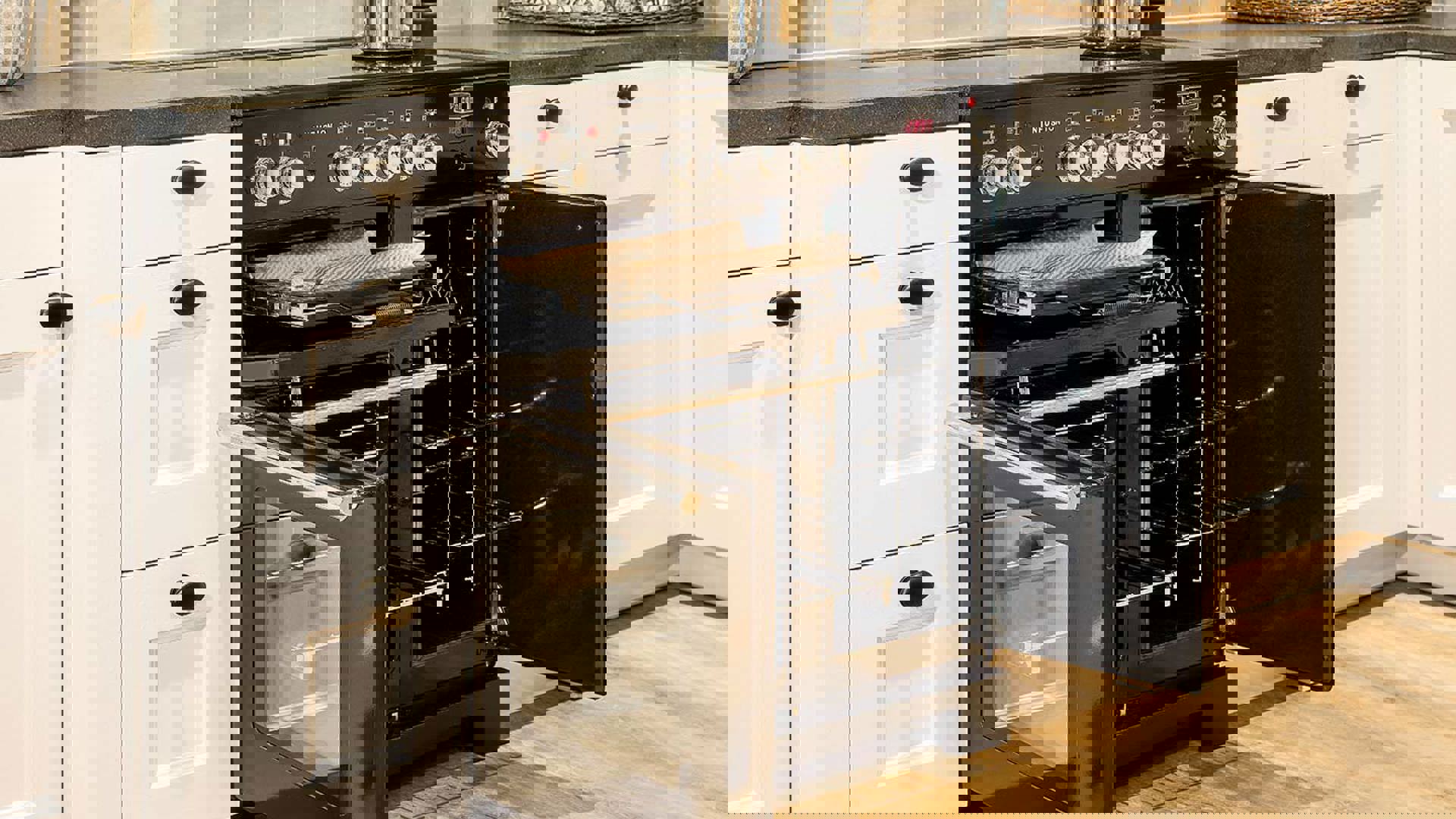 Witte landelijke keuken, ovens inductiefornuis