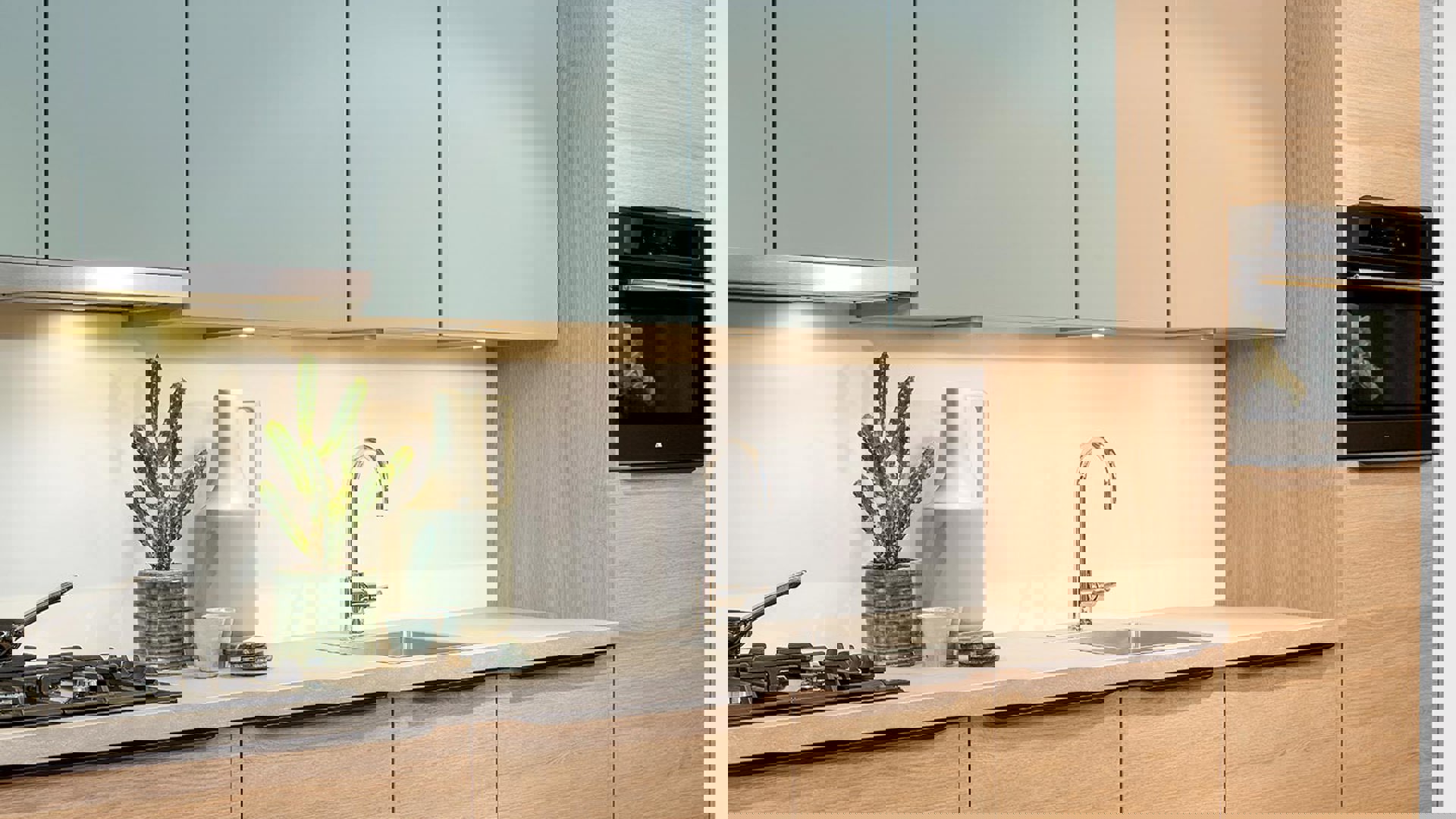 Moderne rechte keuken, verlichting