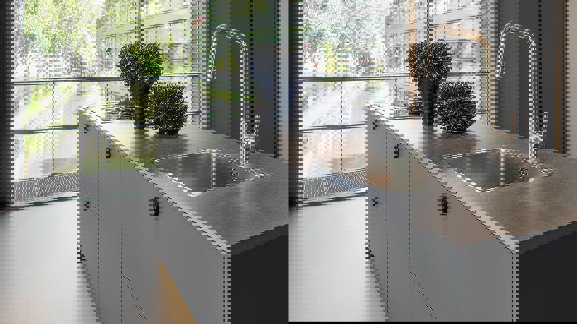 Design keuken met eiland, handgreep en werkblad
