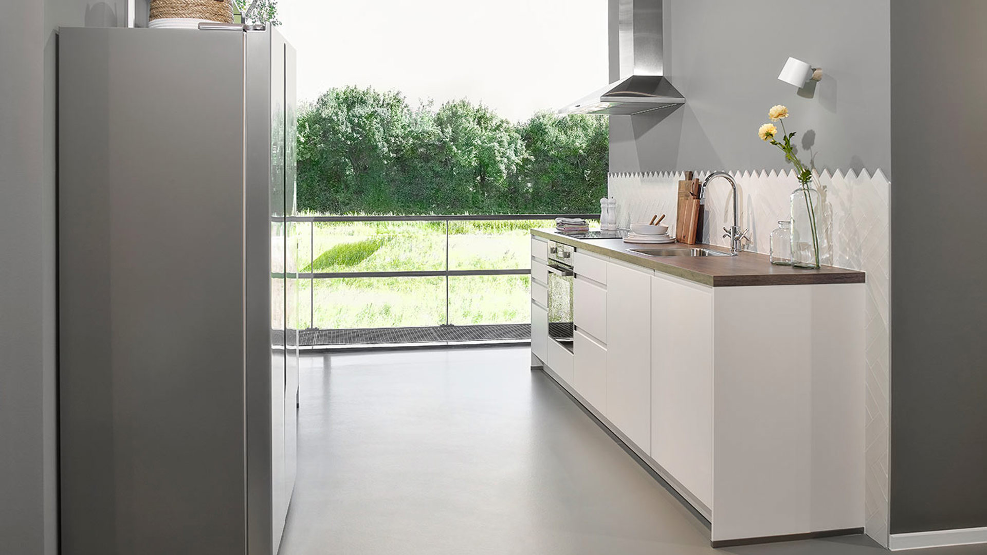 Parallelle greeploze keuken, wit