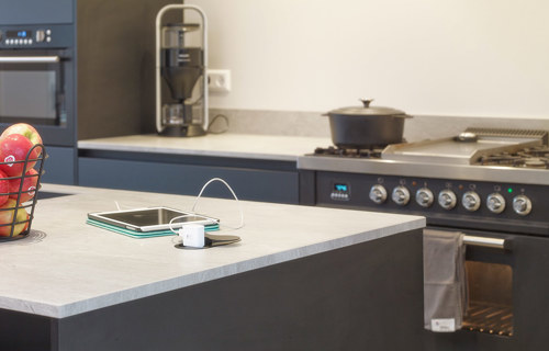 Zwarte keuken met eiland Urk, werkblad