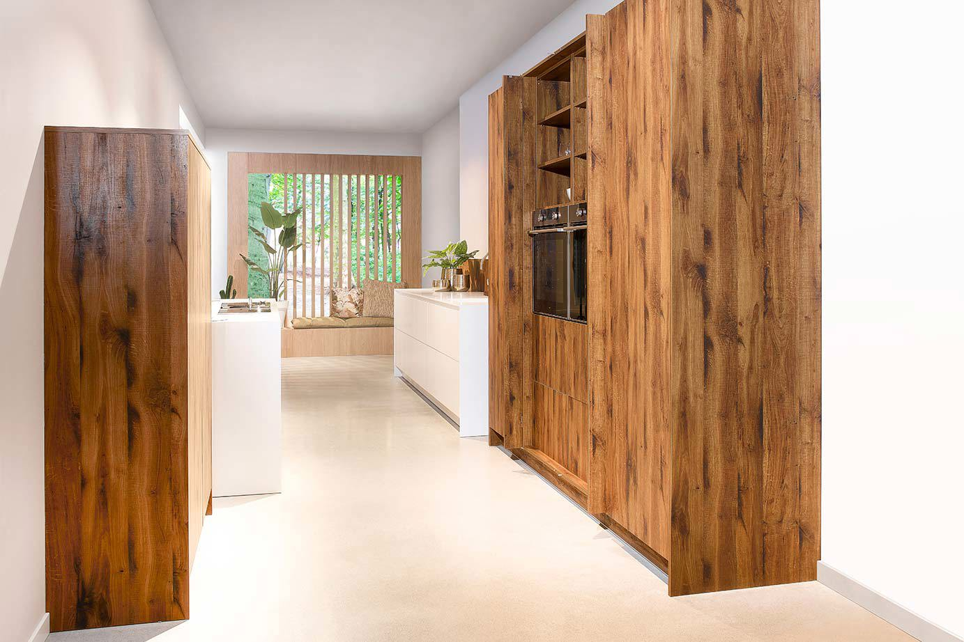 Luxe design keuken, hout met wit