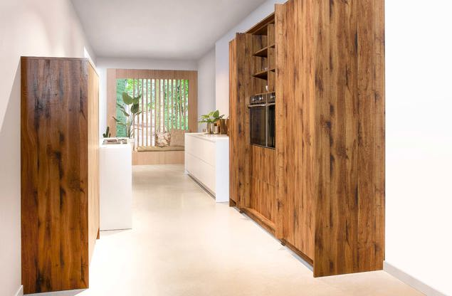 Luxe design keuken, hout met wit