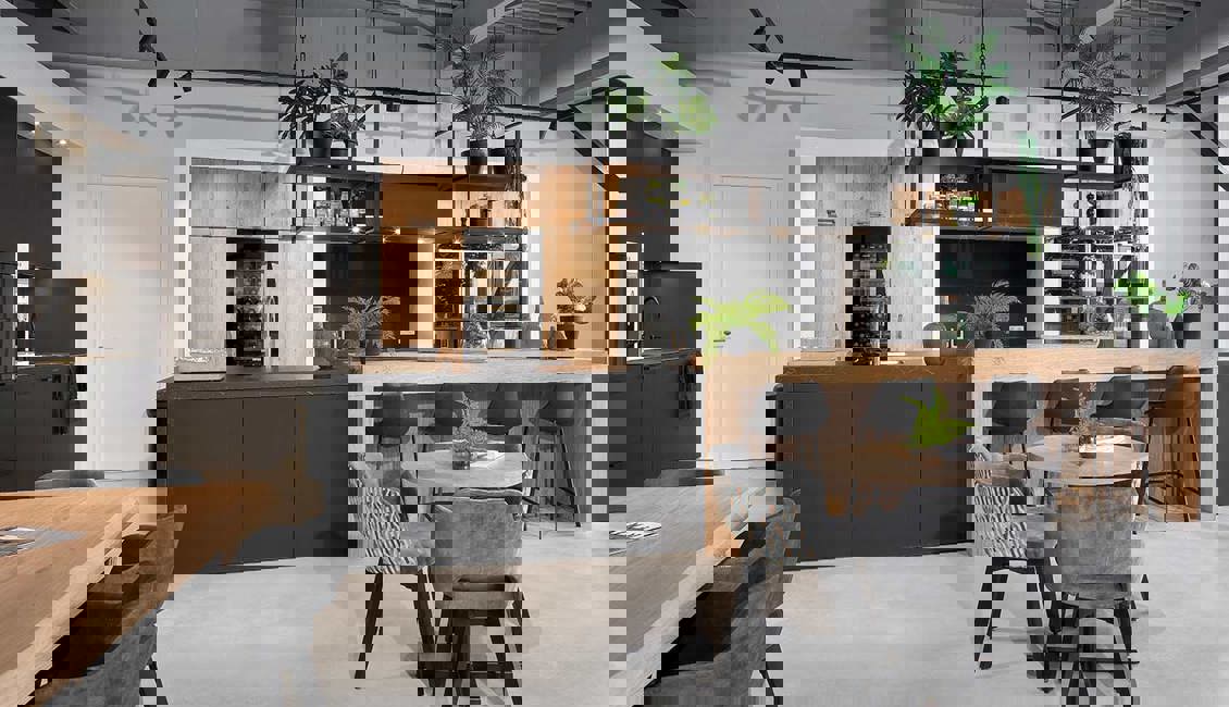 Luxe design keuken, antraciet en hout