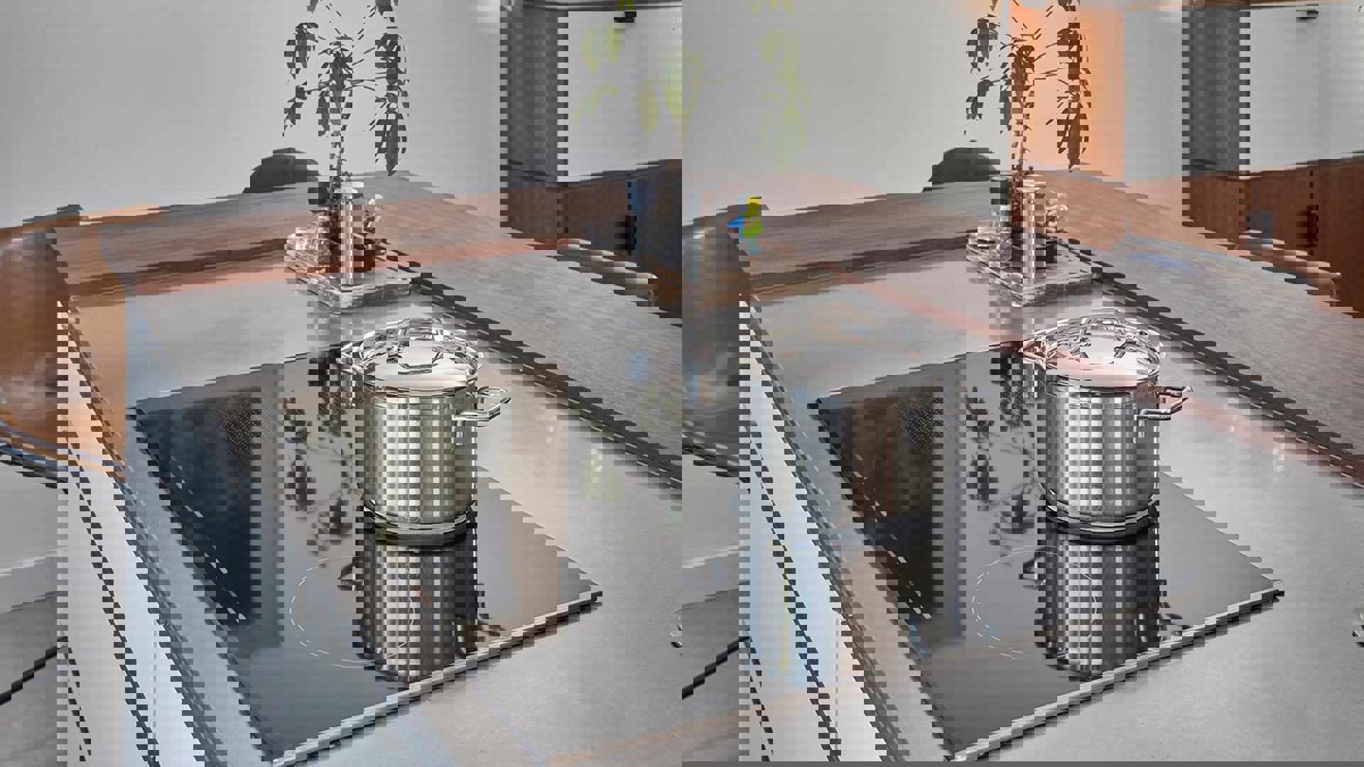 Moderne witte keuken Utrecht, inductiekookplaat