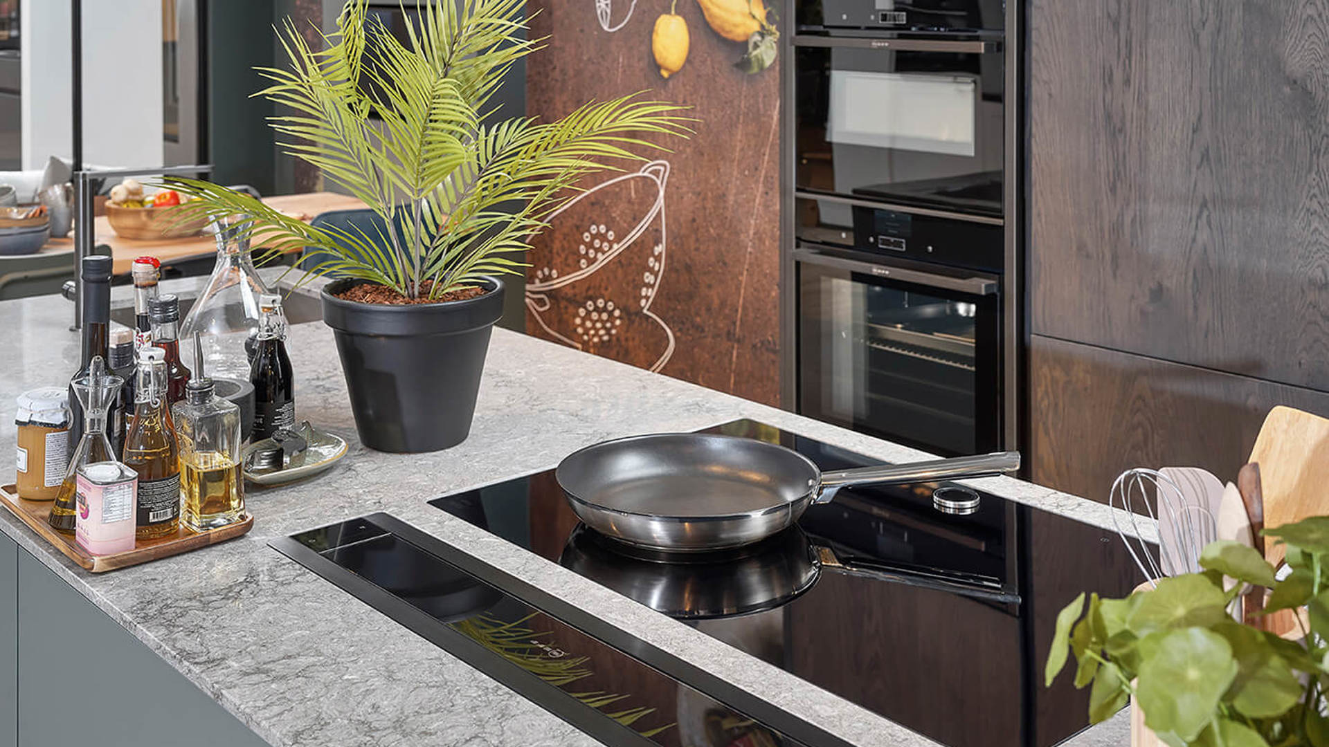 moderne keuken met inductiekookplaat