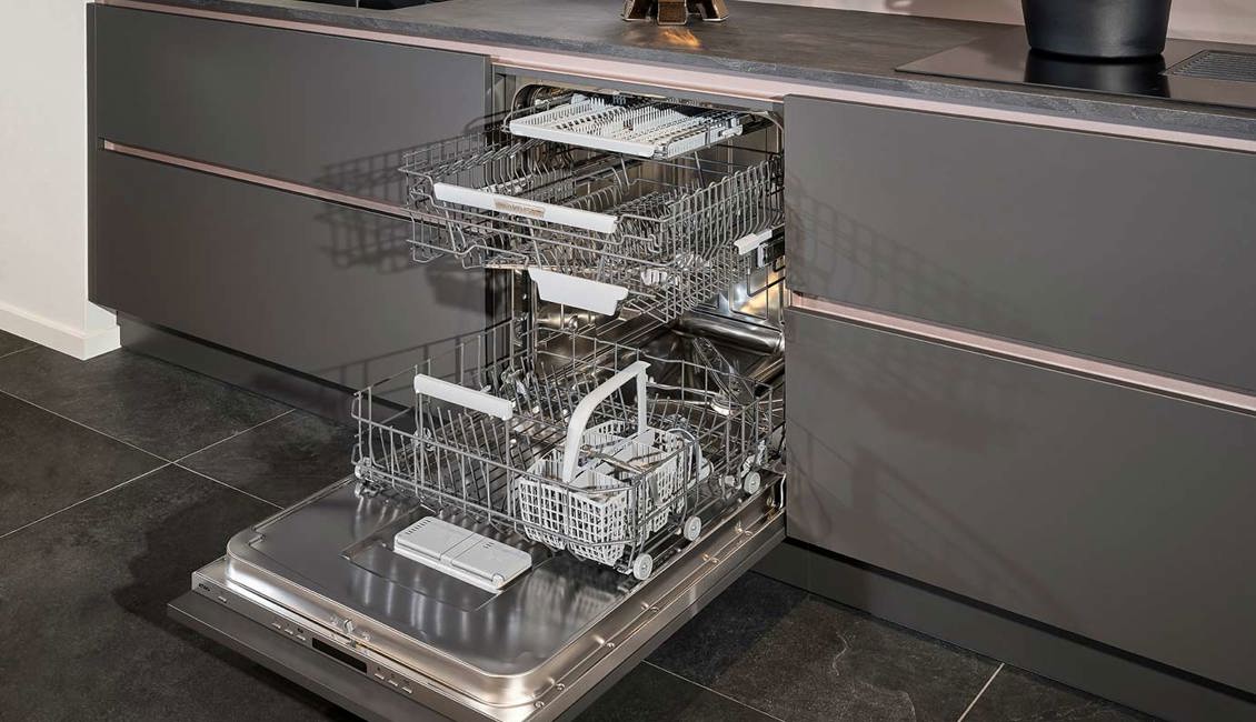 Keuken met vaatwasmachine