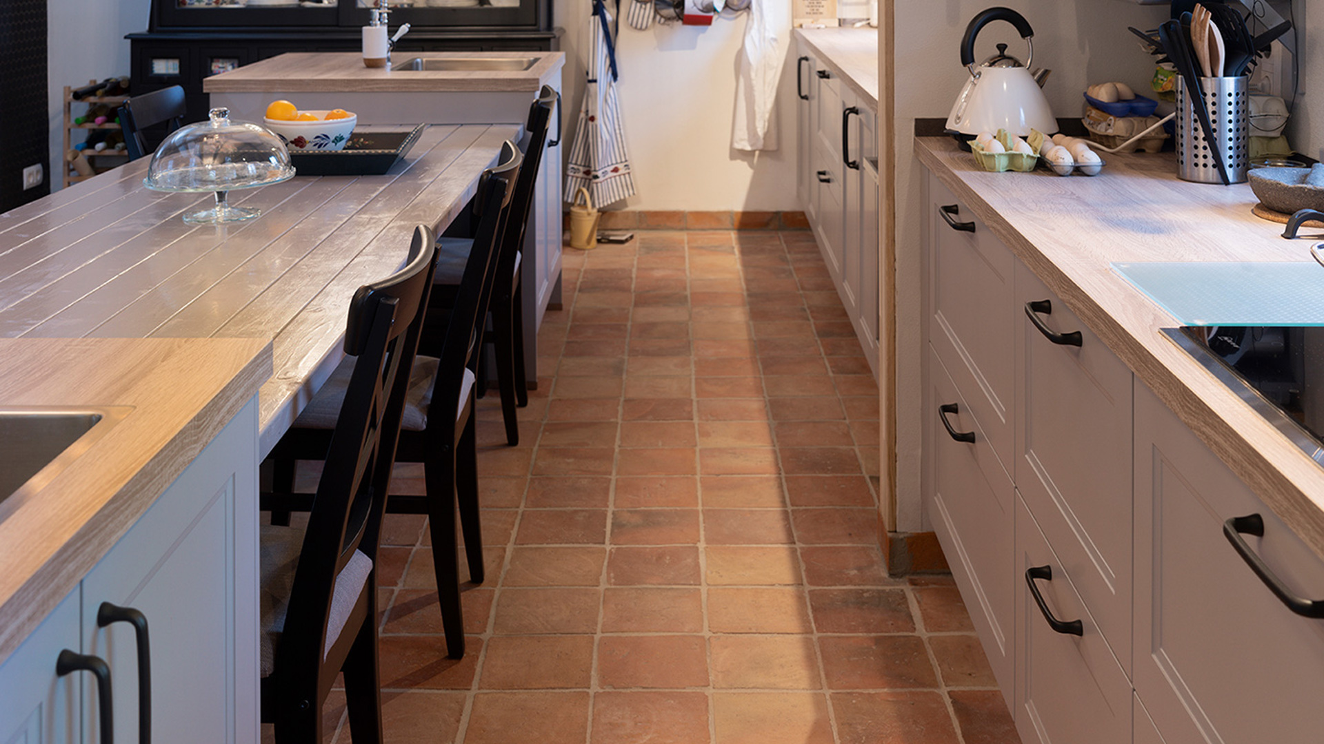 Keuken met twee eilanden in Kattendijke