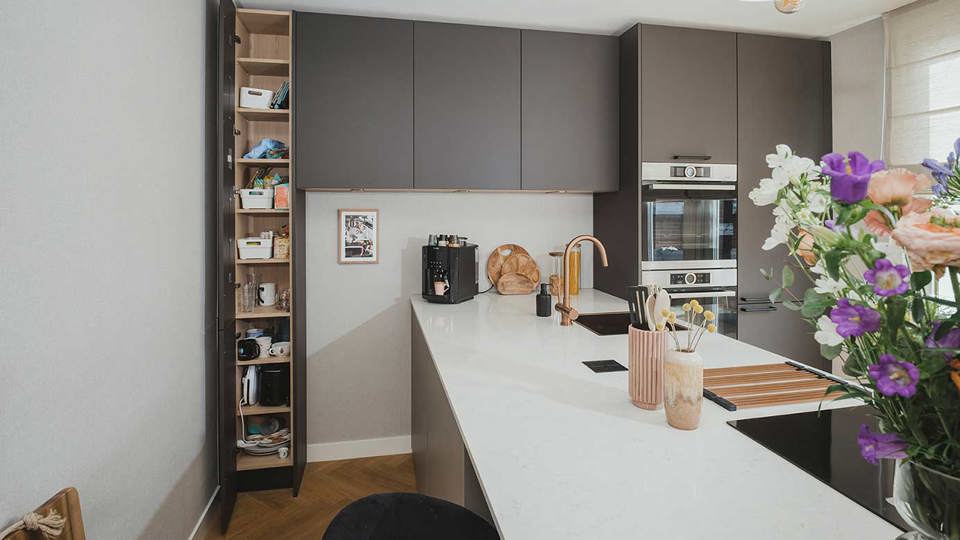 Kookeiland met opbergruimte