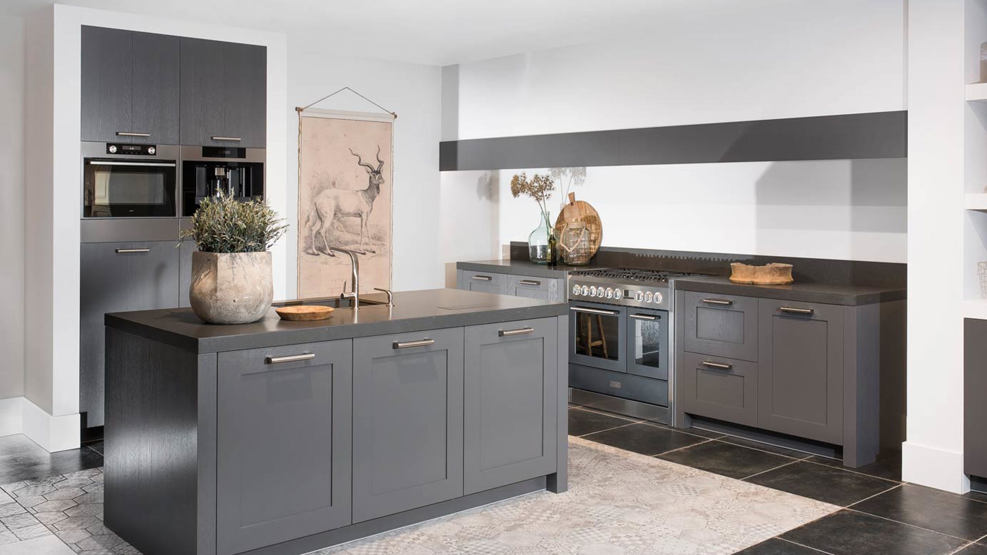 Modern landelijke keuken met eiland