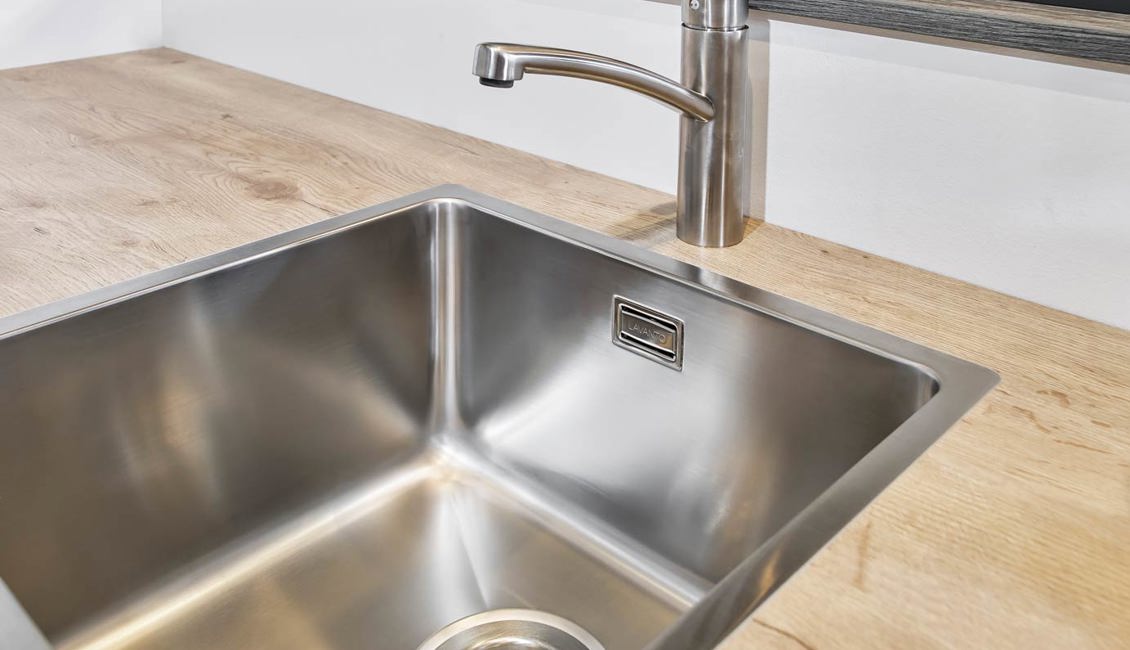 Industriële Parallel keuken met enkele spoelbak