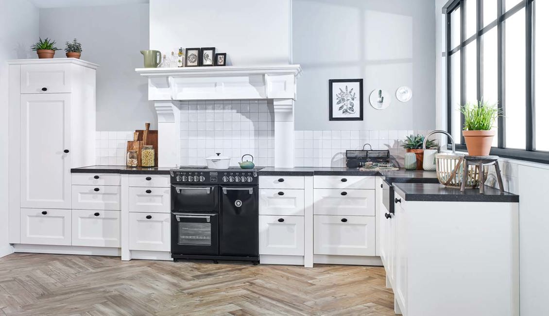 Landelijke keuken in mooie hoekopstelling