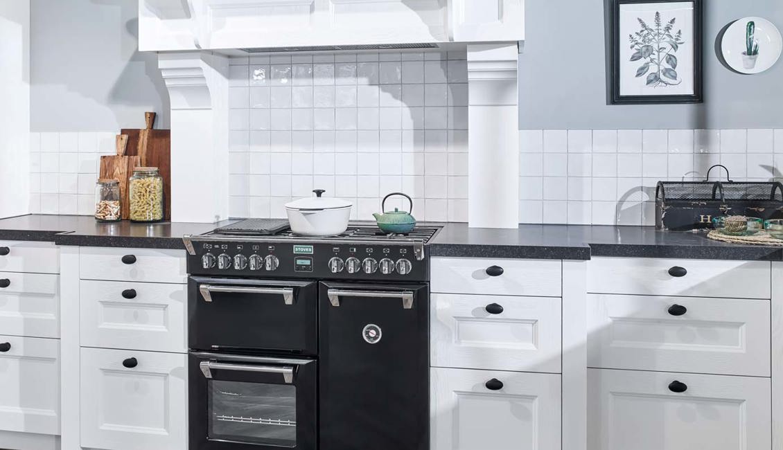 Landelijke keuken met prachtig fornuis