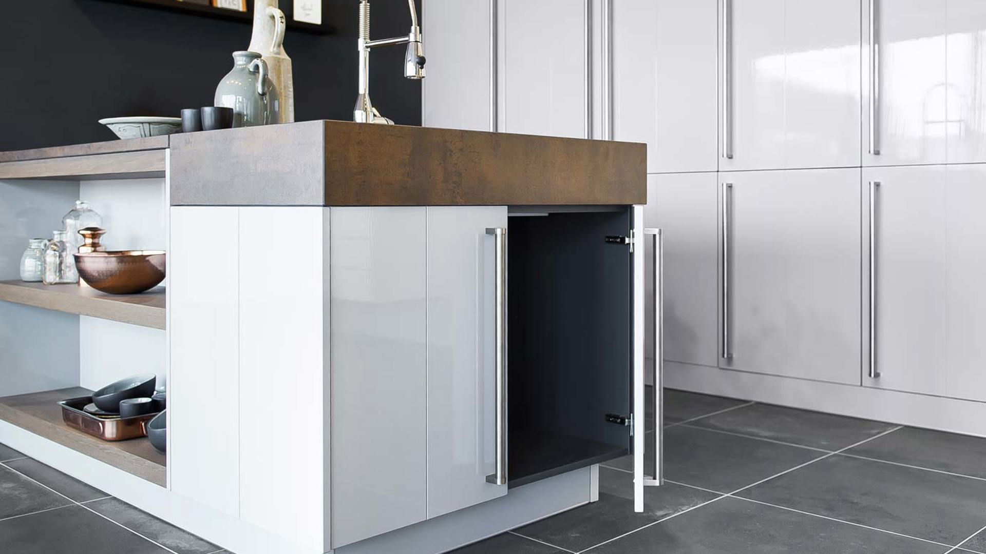 Een moderne maatwerk keuken met design elementen