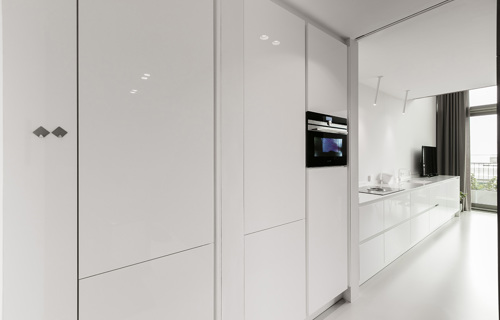 Greeploos design keuken in hoogglans wit