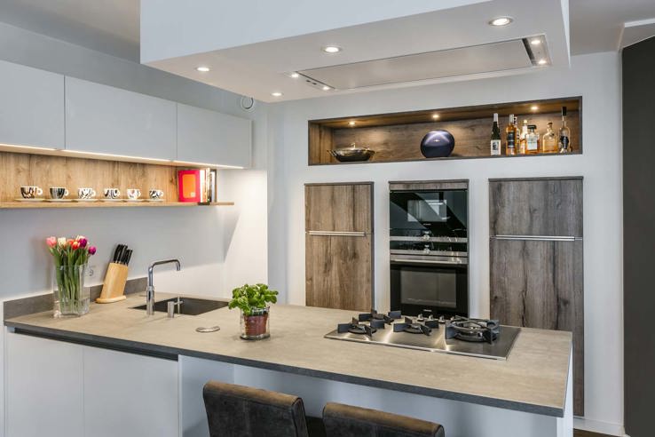 Smalle keuken met eiland Smalle keuken met eiland