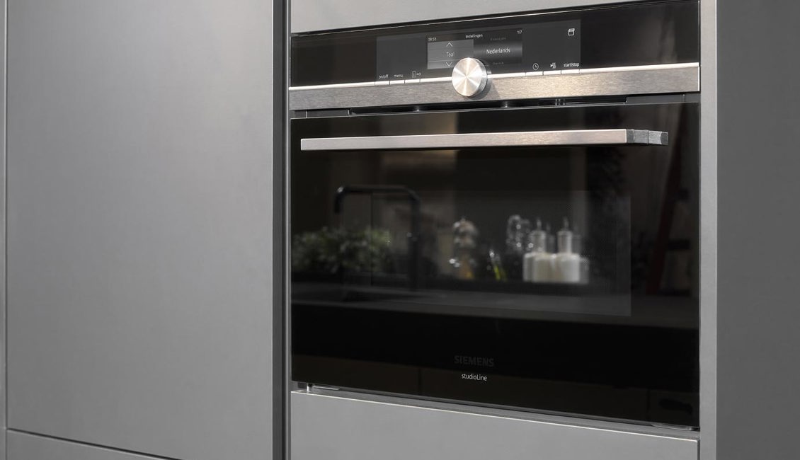 SieMatic keukeneiland met  Siemens oven