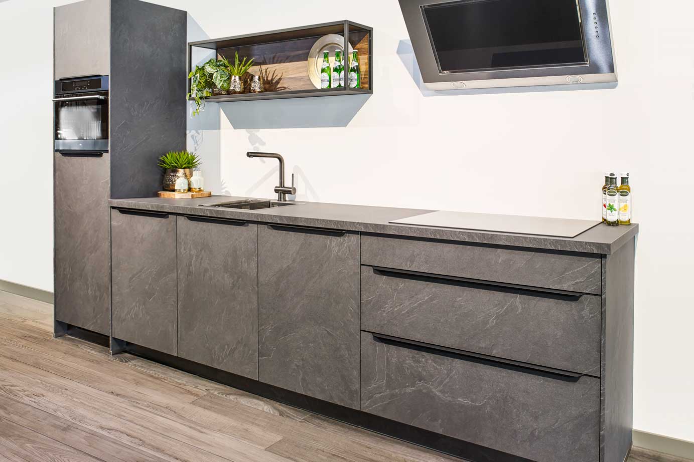 Rechte keuken showroom Rechte keuken showroom