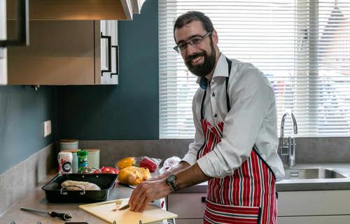 Landelijke U-Keuken Urk, koken
