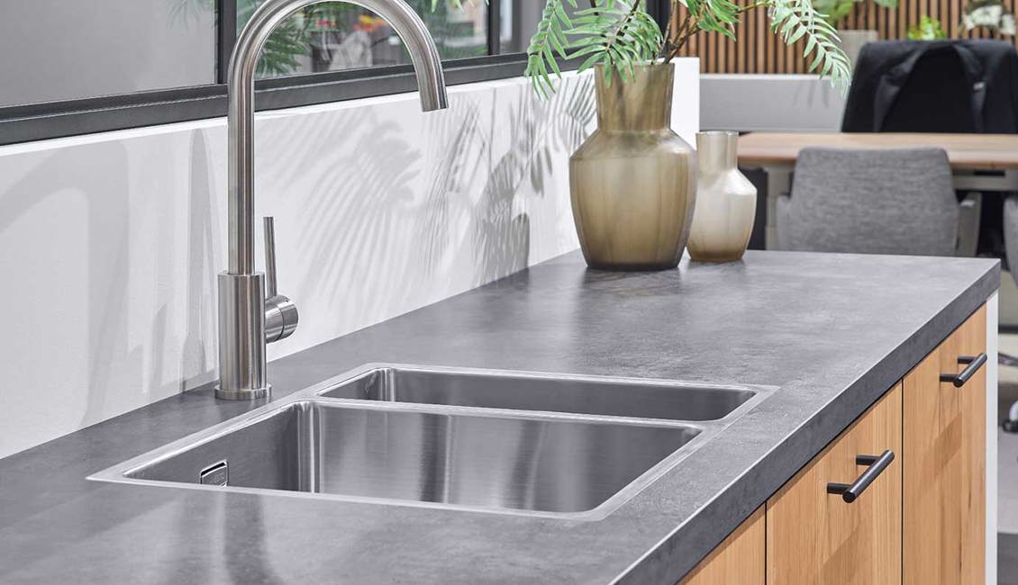 Lanesto Eenhendel Mengkraan