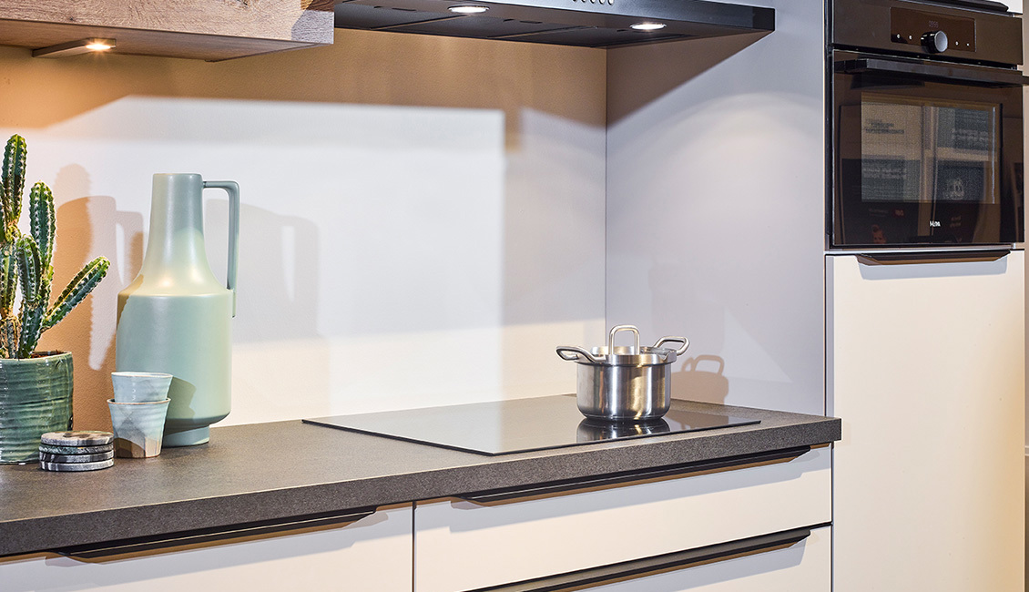 Moderne keuken met ETNA inductiekookplaat