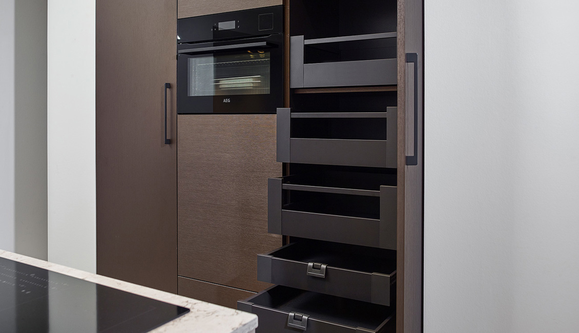 Keuken kastenwand met veel opbergruimte
