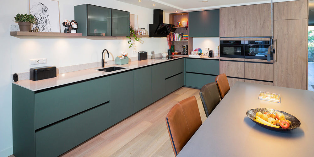 2 Groene Keuken Met Hout