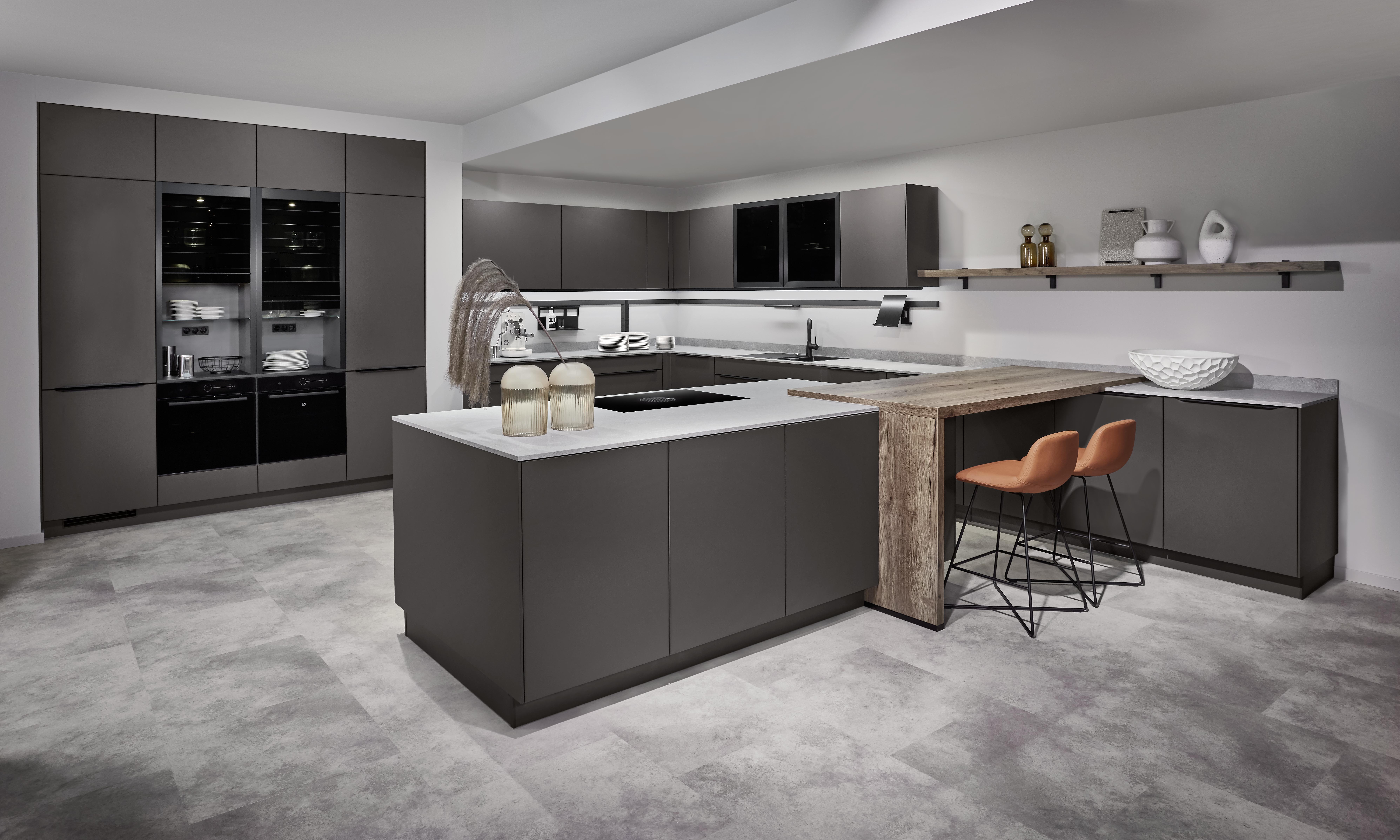 Zwarte Industriële Keuken